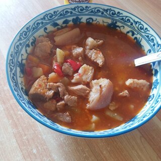 豚肉と野菜のトマトソース煮込み